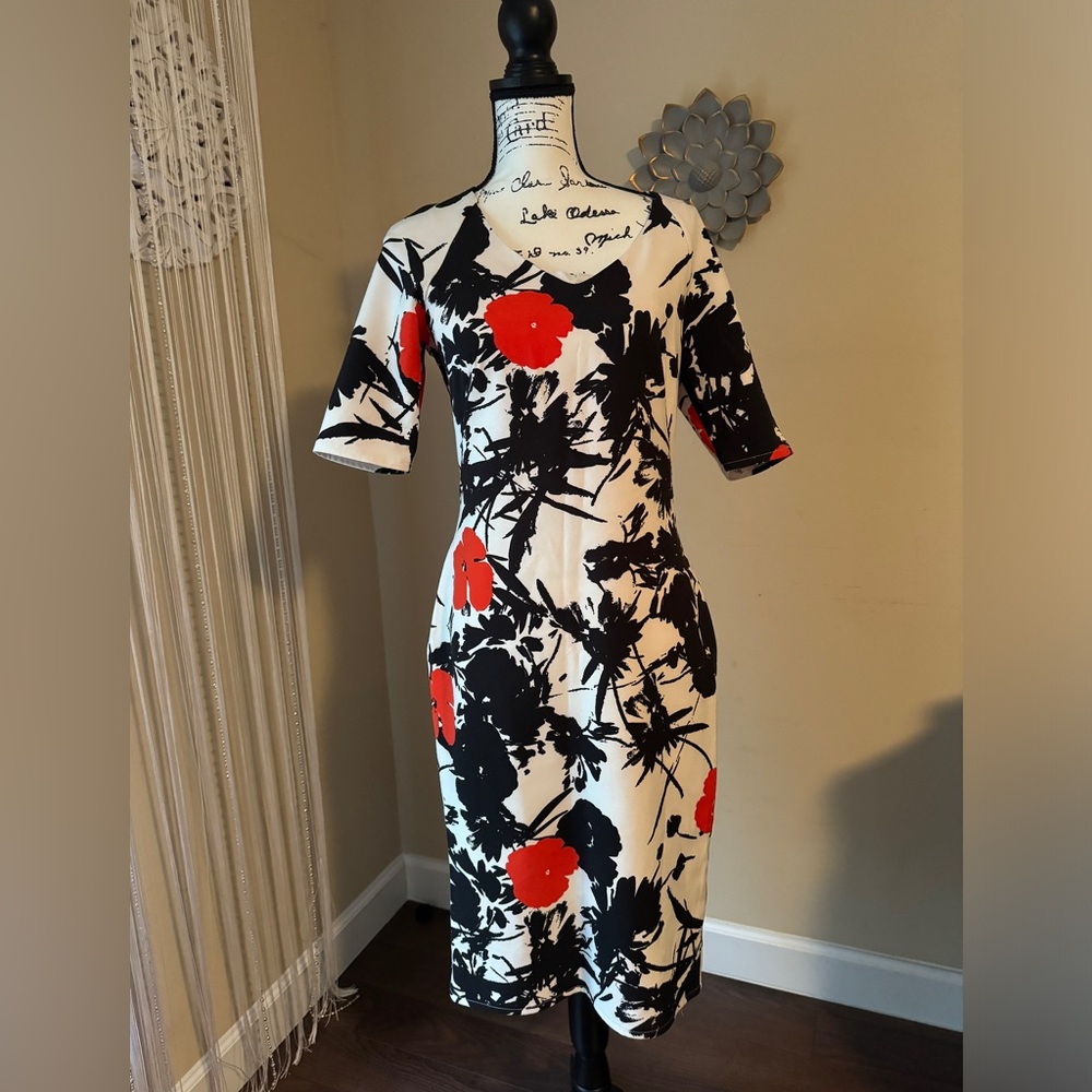 Elegant Black and Red Floral Midi Dress